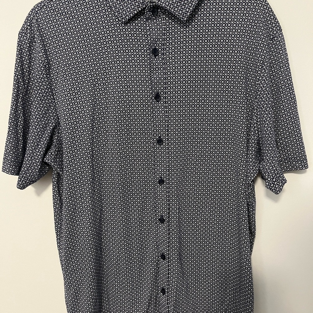 HART SCHAFFNER MARX men’s Navy Patterned Shirt -Hart Soft Luxury cotton size L